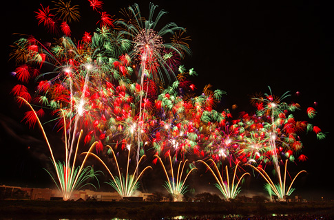 photo credits: http://japan-magazine.jnto.go.jp/en/1307_hanabi.html